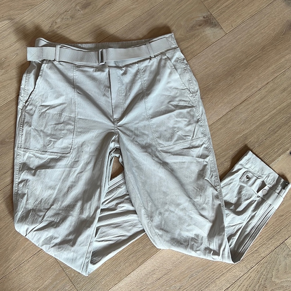 NWOT Athleta Trekkie Pants